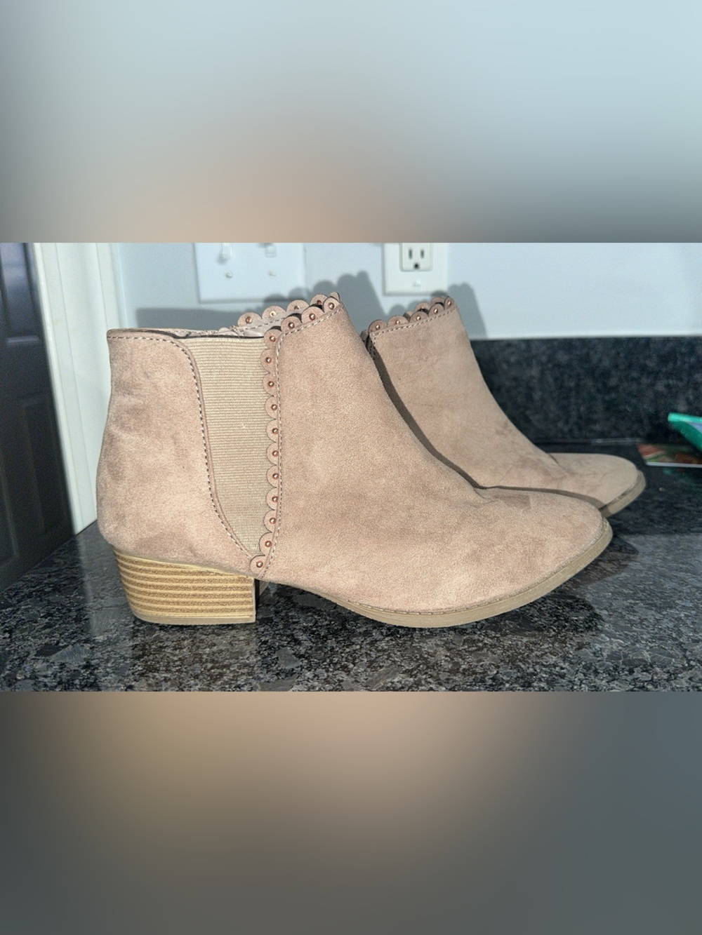 LC Lauren Conrad Taupe Scalloped Suede Ankle Booties